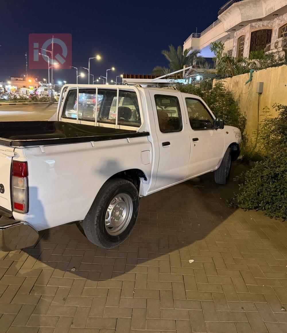 Nissan Pickup